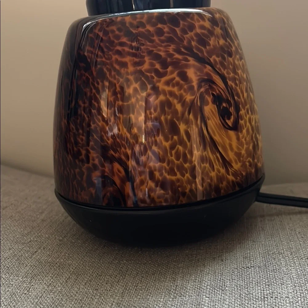 Scentsy Tiger's Eye Warmer Color Changing LED Hand Blown Art Glass Retired 31779